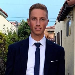 Meet your Posher, Omer